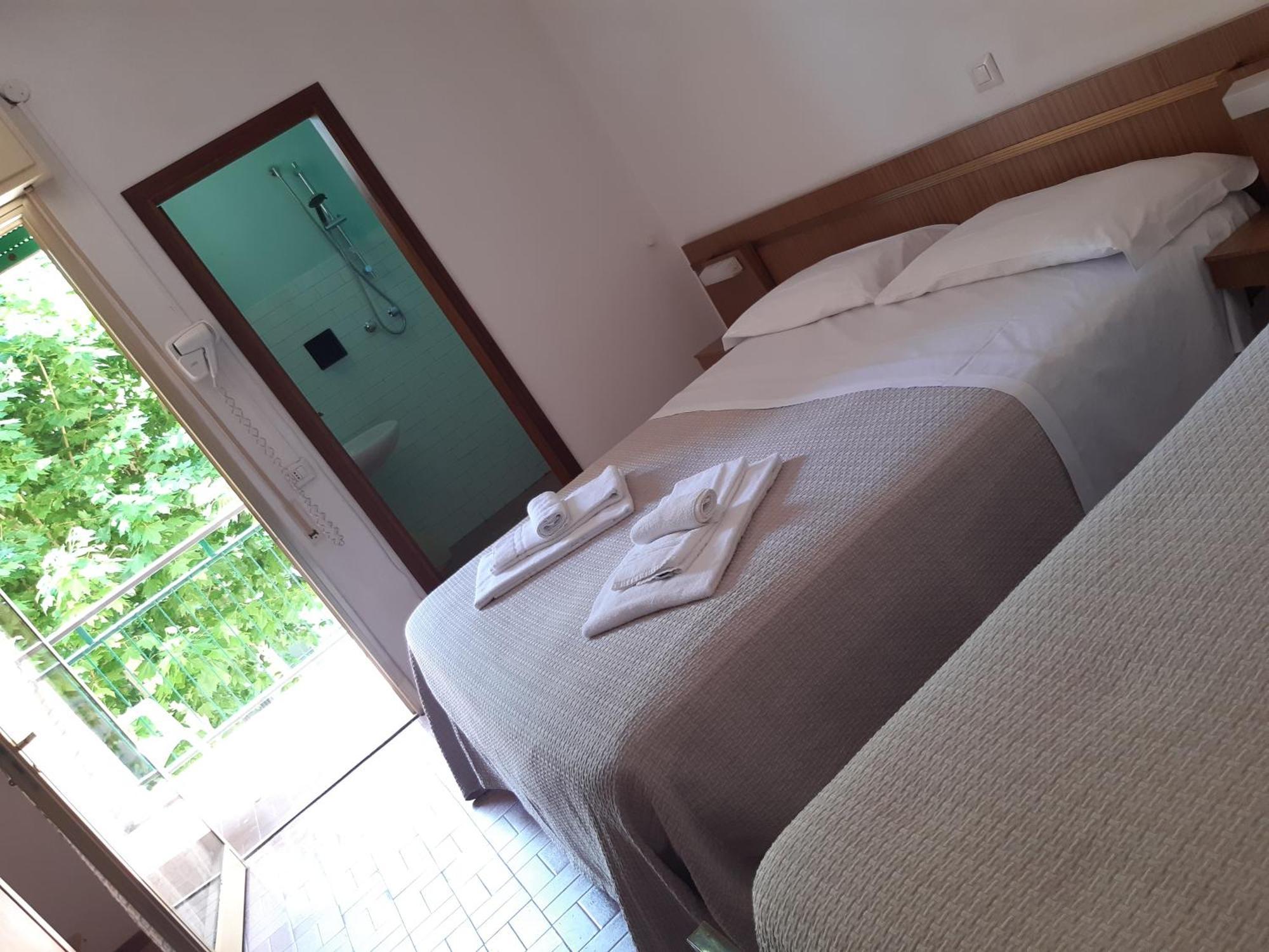 Triple Room Bathroom